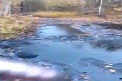 Крупную утечку нефтепродуктов обнаружили в Хабаровском крае (видео)