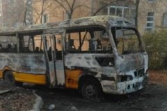 Пассажирский автобус сгорел в Хабаровске (фото)