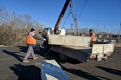 В Хабаровске на улице Суворова восстановили мост