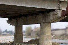 Пенсионерка разбилась, упав с путепроводного моста в Хабаровске