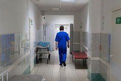 СМИ: врач избил пациента табуреткой в Хабаровском крае