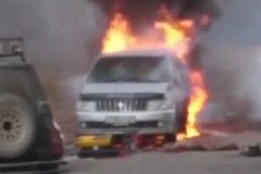 Отогрев авто закончился сгоревшей иномаркой в Хабаровске (видео)