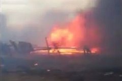 Крупный пожар уничтожил 25 построек в Хабаровском крае (видео)