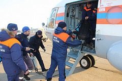 Рыбака спасали сотрудники МЧС в Хабаровском крае