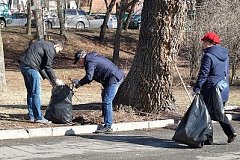 Свыше 800 тонн мусора вывезено в день субботника в Хабаровске