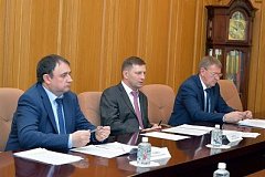 Губернатор Хабаровского края обсудил с бизнесменами возможности развития