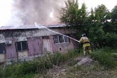 Цех по производству мебели сгорел в Хабаровске