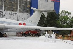 В Хабаровском аэропорту "тушили пожар" на воздушном судне (видео)