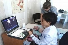 Хабаровских детей обследуют кардиологи из корейской клиники
