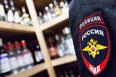 Более тонны алкогольной и спиртосодержащей продукции изъяли хабаровские полицейские