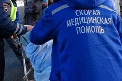 Переломанную пенсионерку госпитализировали после ДТП в Хабаровске