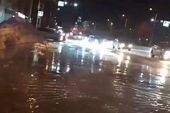 В Комсомольске затопило проспект Ленина (фото)