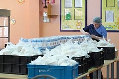 В Хабаровских школах фасуют продуктовые «корзинки»