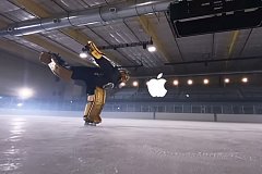 Apple отмечает возвращение НХЛ новым рекламным роликом «Хоккейная лента» на iPhone 11 Pro