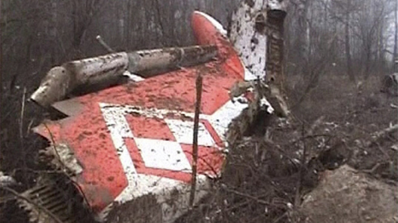 Польша обвиняет российских авиадиспетчеров в катастрофе самолета президента Качиньского фото 2