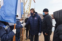 Михаил Дегтярев поздравил корабелов АСЗ со спуском на воду новых судов