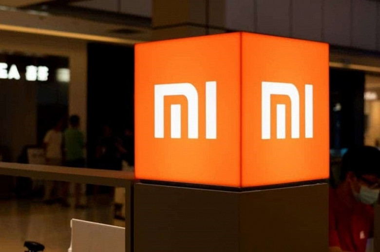 Генеральный директор Xiaomi намекнул на появление флагманского смартфона серии Mi MIX фото 2