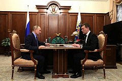 Владимир Путин провел рабочую встречу с врио губернатора Хабаровского края