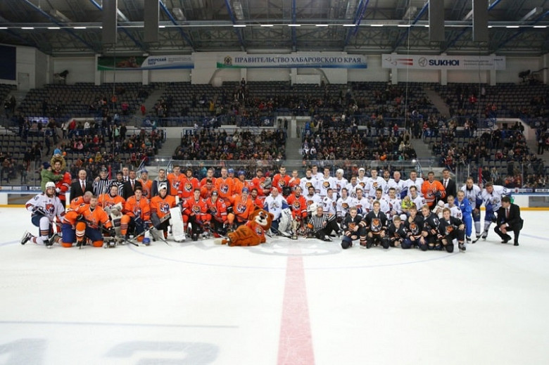 ХК «Амур» проведёт закрытие хоккейного сезона матчем с актёрами российского кино и театра фото 2