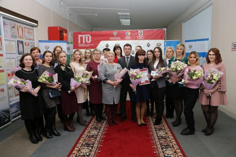 В Хабаровском крае наградили 18 девушек, сдавших нормативы ГТО лучше всех фото 2