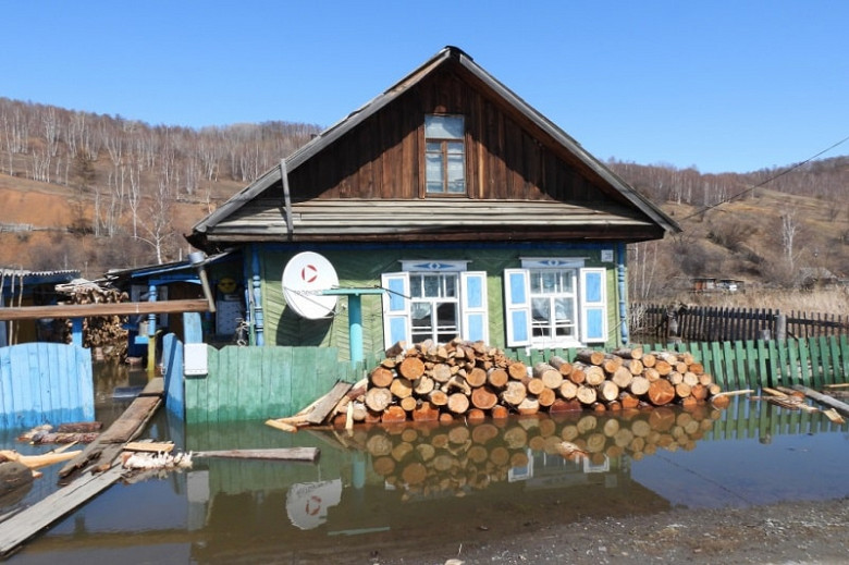 Краевые власти ликвидируют последствия паводка в Николаевском районе фото 2