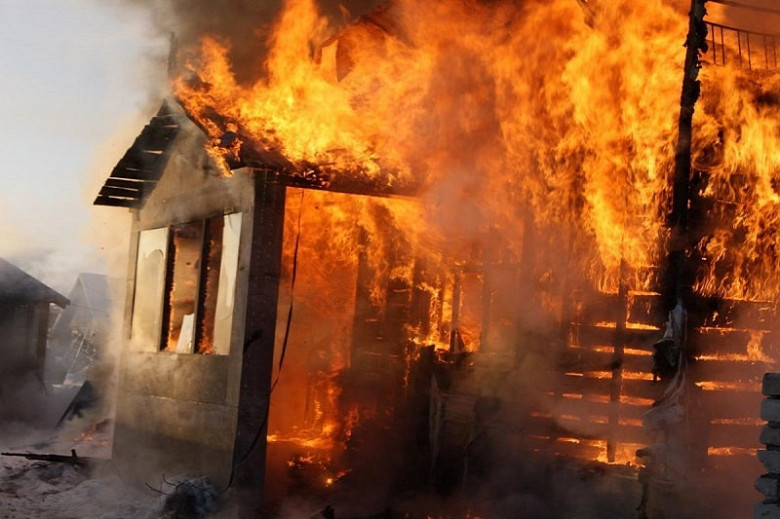 Семейная пара погибла на пожаре в Хабаровском крае фото 2