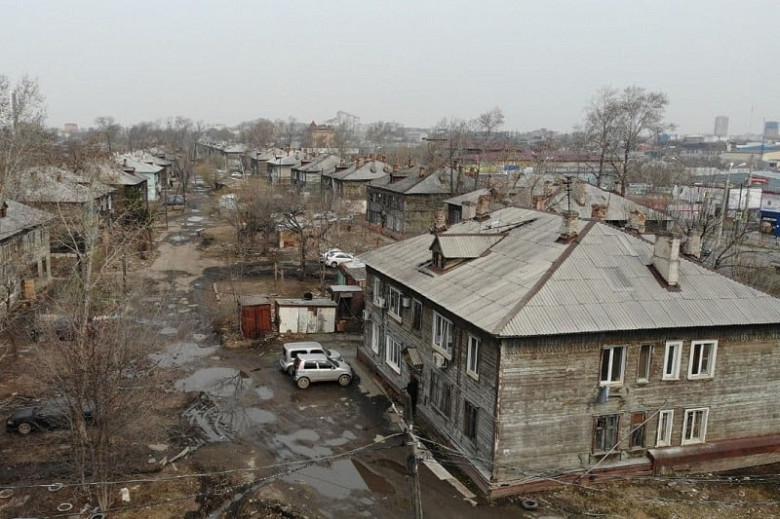 Федеральный центр выделил 2,23 млрд рублей на расселение бараков в Хабаровском крае фото 2