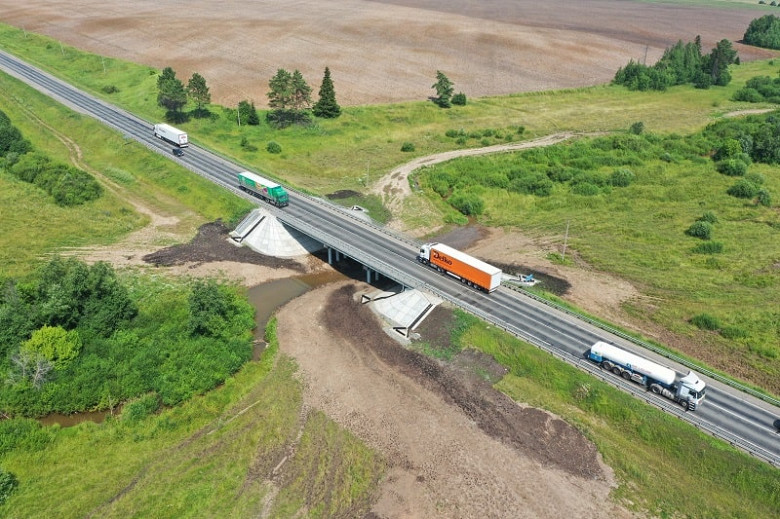 Более 260 км федеральных автодорог и 30 мостов отремонтируют за счет госсистемы «Платон» в 2021 году фото 2