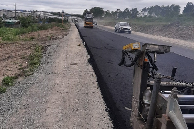 В Хабаровском крае продолжается масштабное строительство новых дорог фото 8