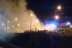 Несколько автомобилей сгорели ночью на стоянке во Владивостоке