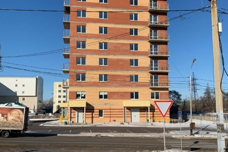 В Хабаровске при помощи краевых властей сегодня сдали очередной жилой "долгострой" фото 2