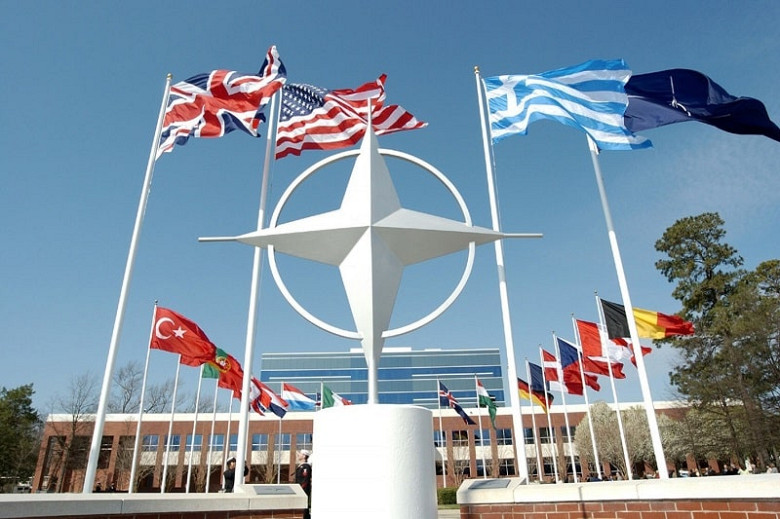 Годовщина создания НАТО: агрессия и постоянный поиск врагов фото 2