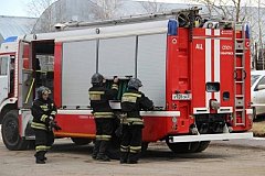 Двоих детей спасли при пожаре в Хабаровске