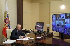 Владимир Путин поручил определить единого оператора и координатора "северного завоза"
