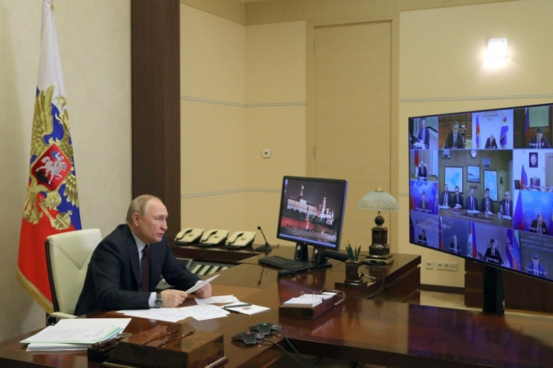 Владимир Путин поручил определить единого оператора и координатора "северного завоза" фото 2