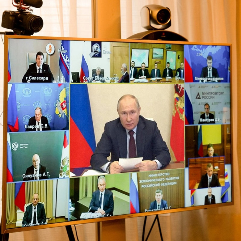 Владимир Путин поручил определить единого оператора и координатора "северного завоза" фото 5