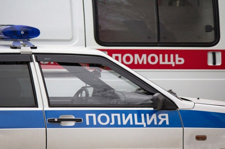 Honda CR-V на полному ходу врезалась в столб на въезде во Владивосток фото 2