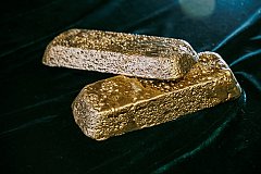 Амурский гидрометаллургический комбинат выплавил сотую тонну золота