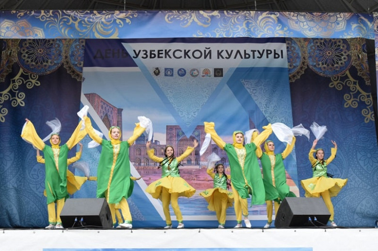 Секреты приготовления настоящего плова раскрыли участникам Дня узбекской культуры в Хабаровске фото 2