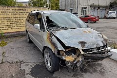 Угнанный легковой автомобиль сгорел после ДТП в Хабаровском крае