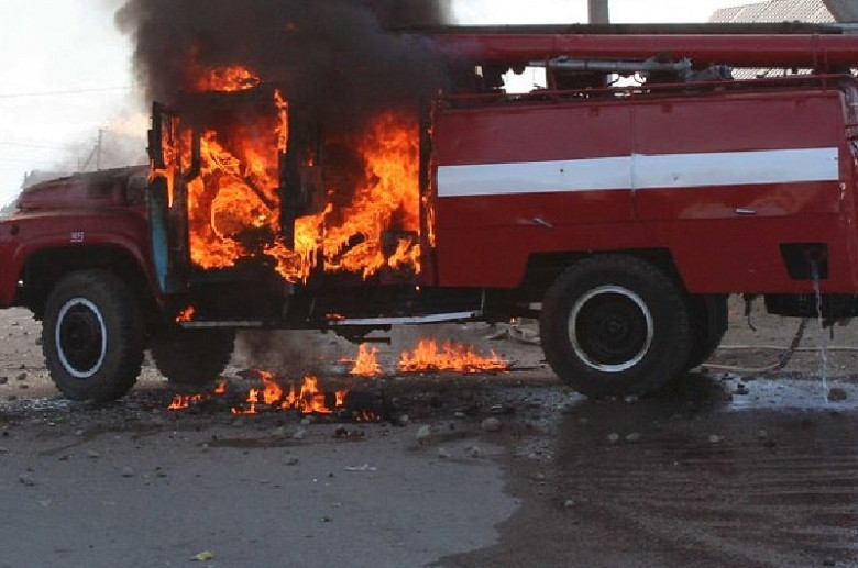Пожарная машина сгорела в Хабаровском крае во время выезда на пожар фото 2