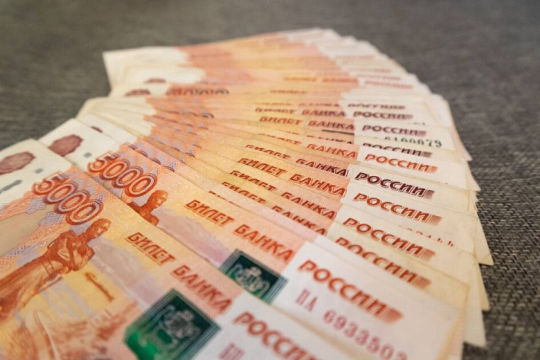Хабаровчанка перевела мошенникам порядка двух миллионов рублей фото 2
