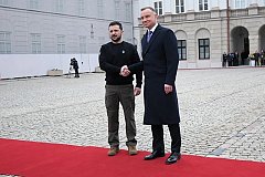 Президент Украины получил высшую награду Польши