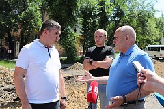 Личный контроль: Сергей Кравчук проверил ход ремонта хабаровских дорог