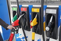 Цены на топливо снизили на АЗС в Хабаровском крае
