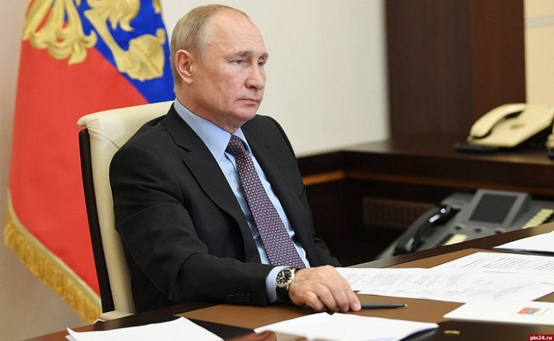 Владимир Путин зарегистрирован кандидатом в Президенты РФ в качестве самовыдвиженца фото 2