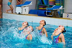 Первые краевые соревнования по синхронному плаванию прошли в Хабаровске