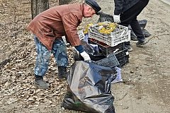 Чисто там, где не мусорят: Десятки мешков мусора убрали в Индустриальном районе Хабаровска