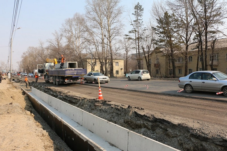 Начался ремонт одной из важных магистралей Хабаровска фото 2