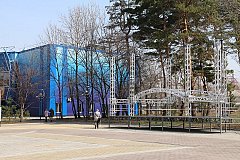 Новая сцена для талантов: Хабаровский парк готовится к культурным праздникам